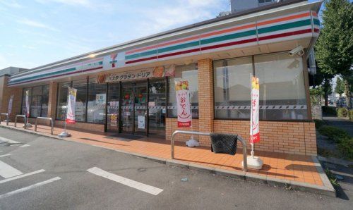 セブン-イレブン福生熊川店の画像