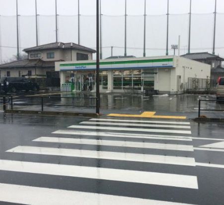 ファミリーマート立川西砂町店の画像