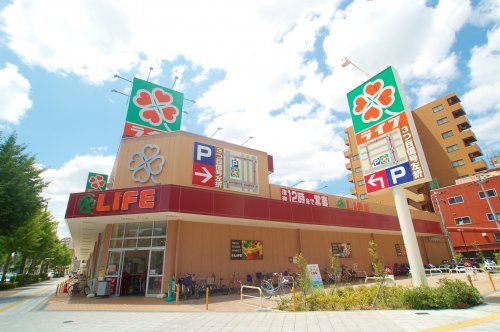 ライフ塩草店の画像