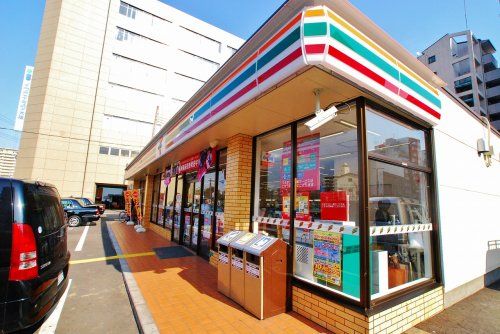 セブン‐イレブン 大阪元町３丁目店の画像