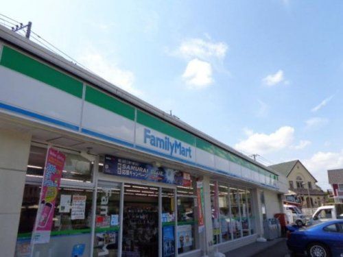 ファミリーマートあきる野滝山街道店の画像