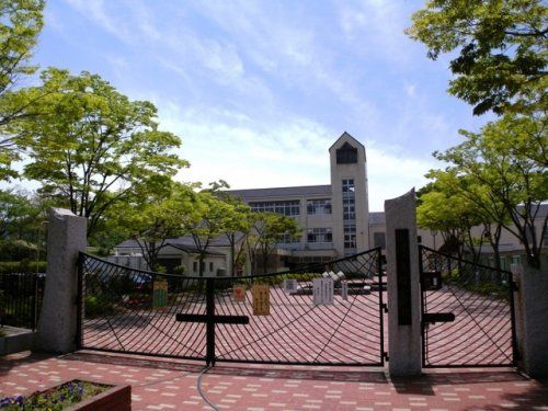 神戸市立東町小学校の画像