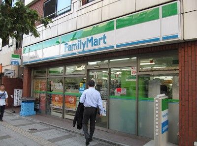 ファミリーマート三田桜田通り店の画像