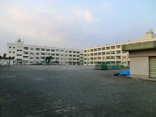 豊田中学校の画像