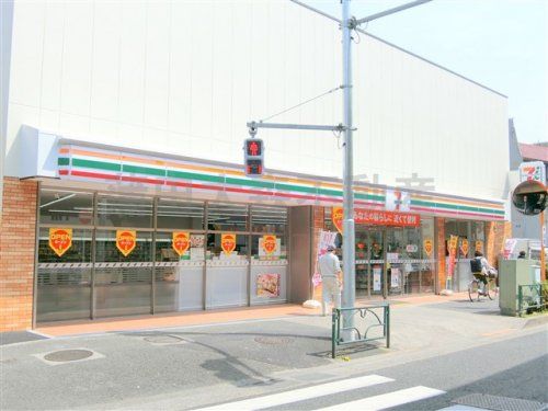 セブン-イレブン 大田区山王春日橋店の画像