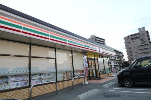 セブン-イレブン甲府貢川店の画像