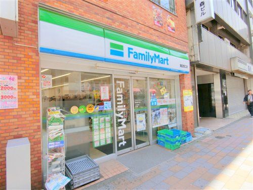 ファミリーマート蒲田西口店の画像