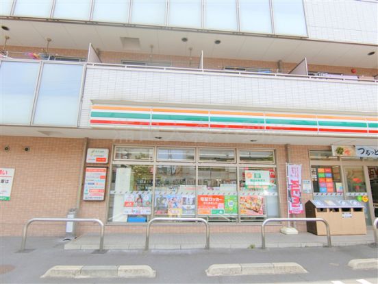 セブンイレブン大田区西蒲田店の画像