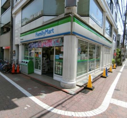 ファミリーマート大田梅屋敷店の画像