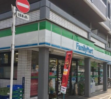  ファミリーマート 大森南店の画像