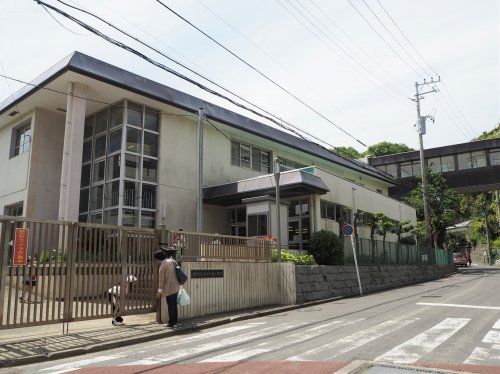 鎌倉市立稲村ケ崎小学校の画像
