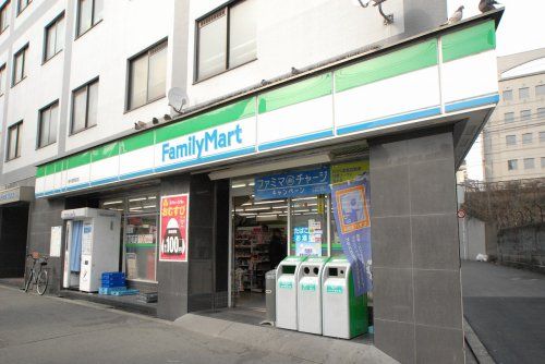ファミリーマート新今宮駅前店の画像