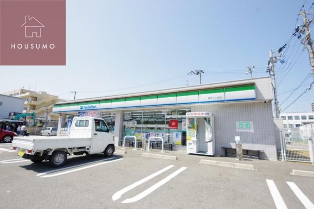 ファミリーマート菱江三丁目店の画像