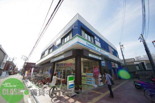 ファミリーマート+薬ヒグチ岩田南店の画像
