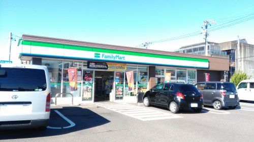 ファミリーマート各務原成清店の画像