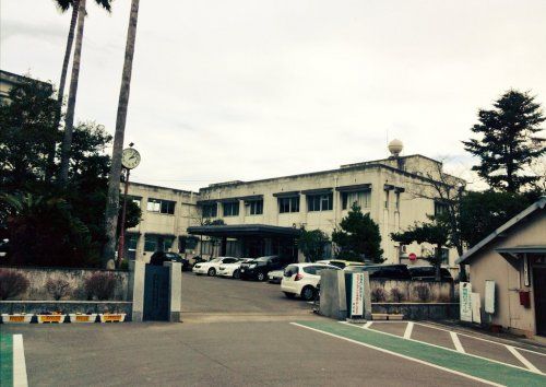 徳島市立国府中学校の画像