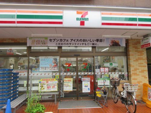 セブンイレブン 鶴ヶ島駅東口店の画像