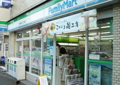 ファミリーマート西早稲田三丁目店の画像