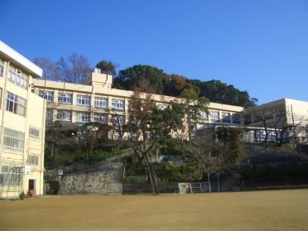 神戸市立妙法寺小学校の画像