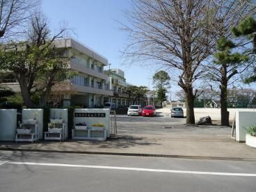 船橋市立三山小学校の画像