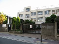 大阪市立鯰江中学校の画像