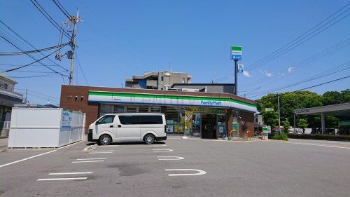  ファミリーマート宝塚高司店の画像