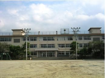 甲府市立新紺屋小学校の画像