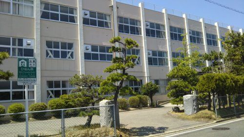 新潟市立黒埼中学校の画像