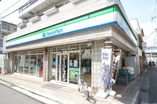 ファミリーマート 横浜生麦店の画像