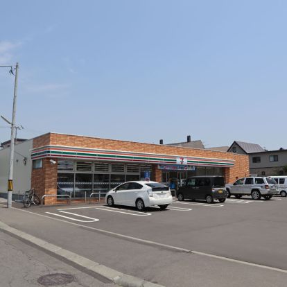 セブンイレブン 函館美原産業道路店の画像