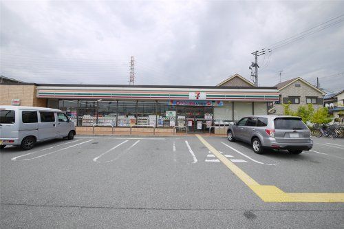 セブンイレブン 尼崎武庫の里２丁目店の画像