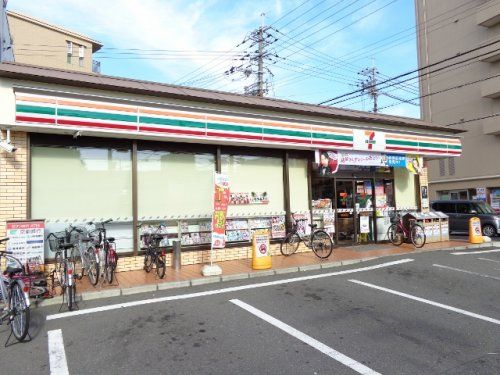 セブン-イレブン 京都竹鼻堂ノ前店の画像