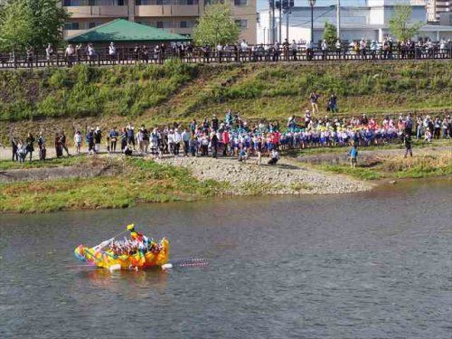 鹿島流し 会場 丸子川河川敷の画像