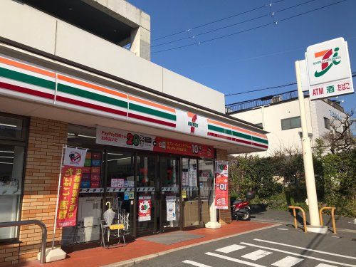 セブンイレブン京阪四宮駅東店の画像