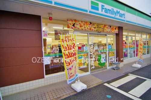 ファミリーマート越谷西方店の画像