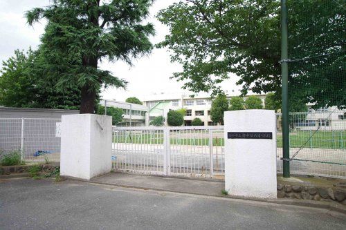 府中市立府中第八小学校の画像