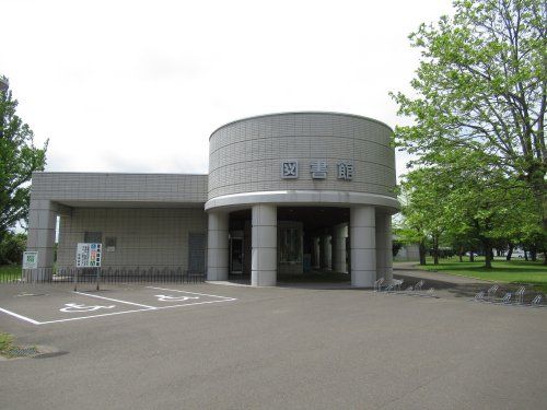 能代市立図書館の画像