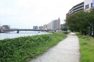 潮鶴橋水際緑道の画像