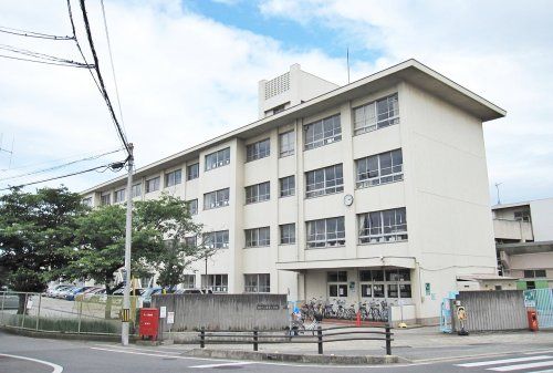 播磨町立播磨南中学校の画像