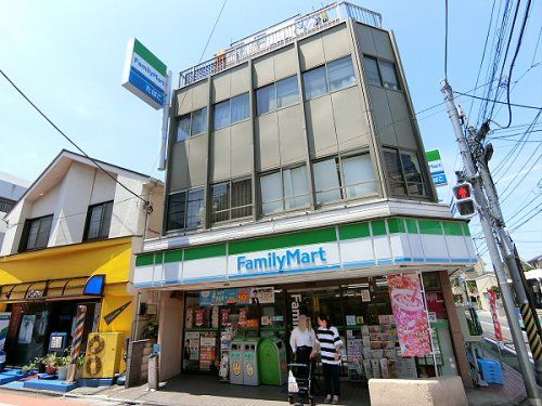 ファミリーマート富士見ケ丘店の画像