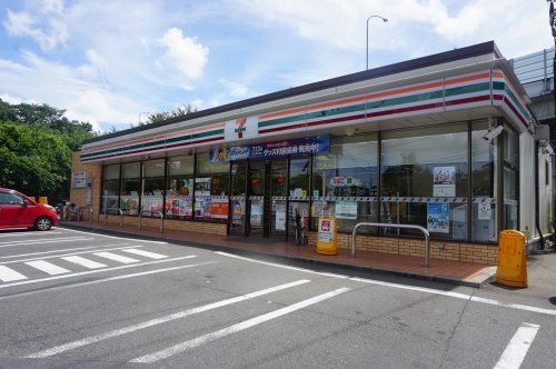 セブンイレブン横浜峰沢町西店の画像