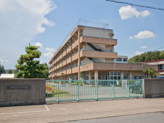 東町小学校の画像