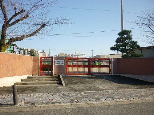 名古屋市立駒方中学校の画像