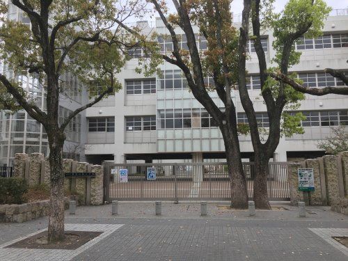 尼崎市立難波の梅小学校の画像