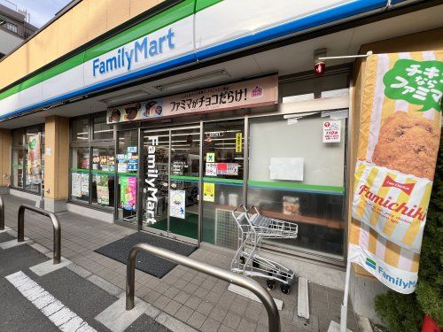 ファミリーマート 練馬高松一丁目店の画像