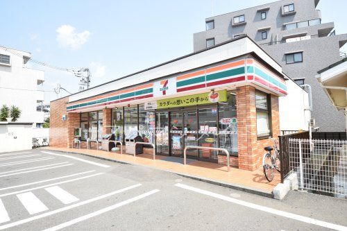 セブンイレブン横浜日野５丁目店の画像