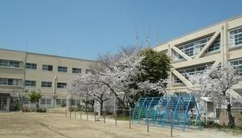 東大阪市立布施小学校の画像