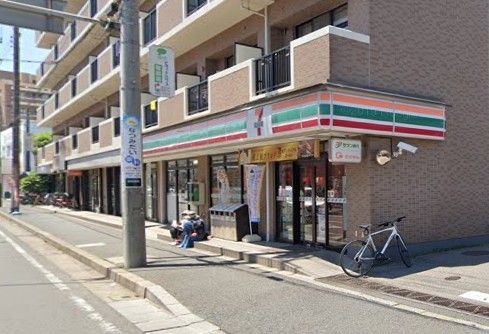 セブン-イレブン船橋塚田駅前店の画像