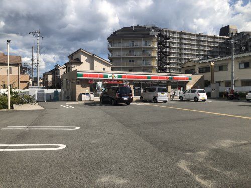 サンクス 大阪狭山東くみの木店の画像