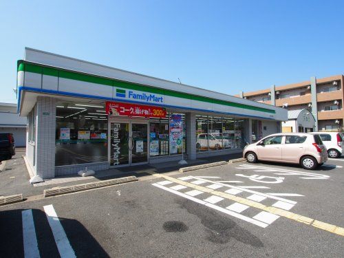 ファミリーマート堺泉北竹城台店の画像